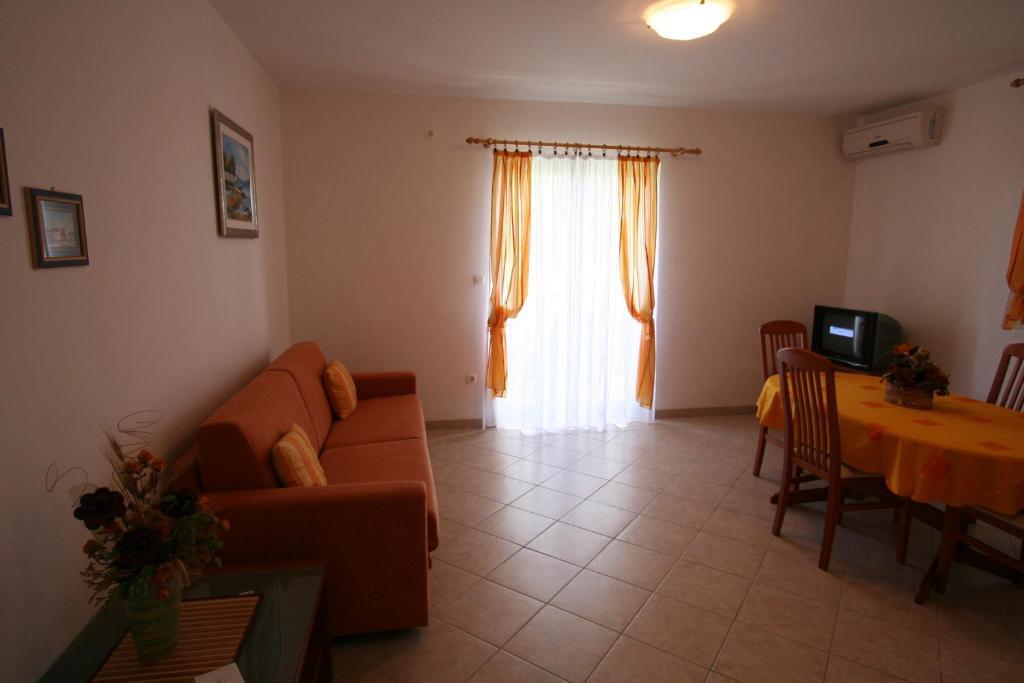 Apartments Bogovic Malinska Chambre photo