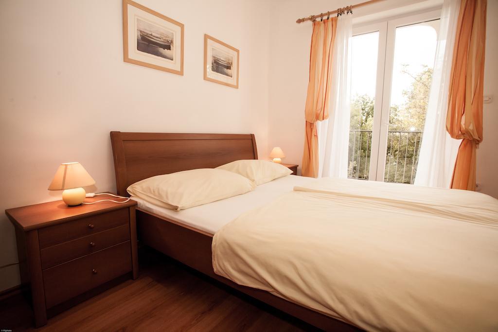 Apartments Bogovic Malinska Extérieur photo