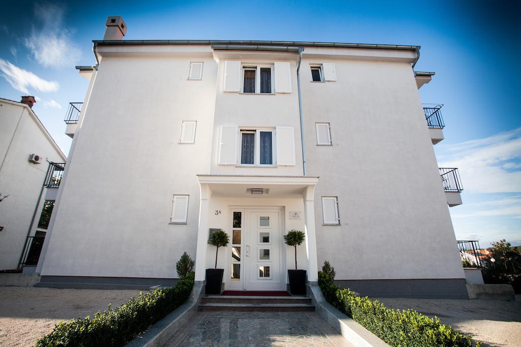 Apartments Bogovic Malinska Extérieur photo