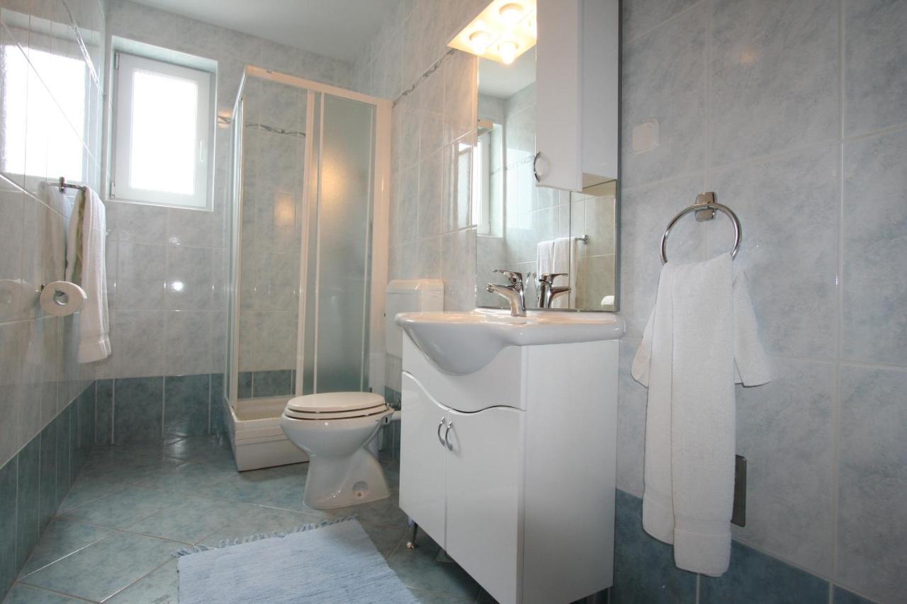 Apartments Bogovic Malinska Chambre photo